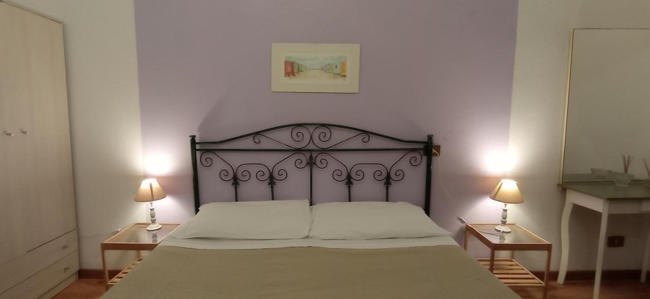 Onlyrooms Iii - Piazza Jenne * Cagliari