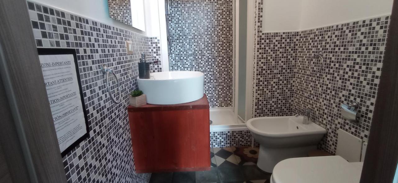Guest house Onlyrooms Iii - Piazza Jenne Cagliari